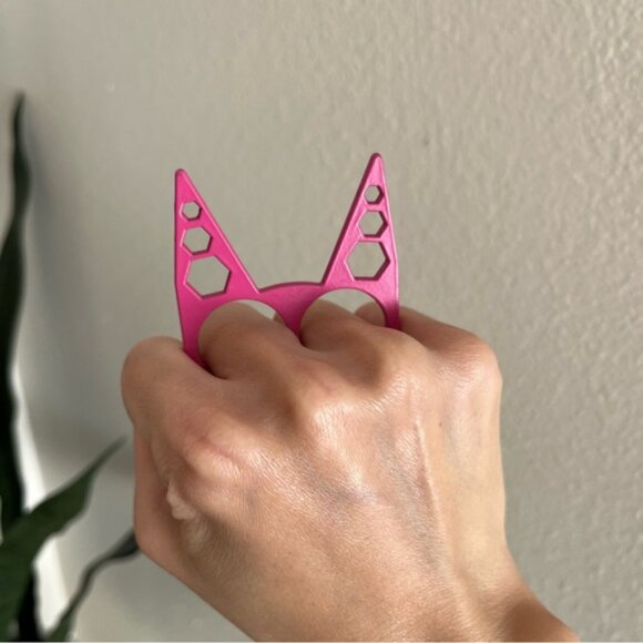 Fuchsia Cat Self Defense Keychain - Picture 3 of 6